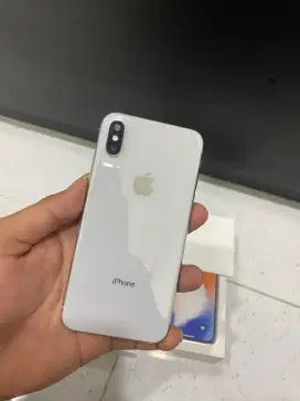 Iphone X 256 SILVER MULUS FULLSET BERGARANSI SINYAL PERMANENT