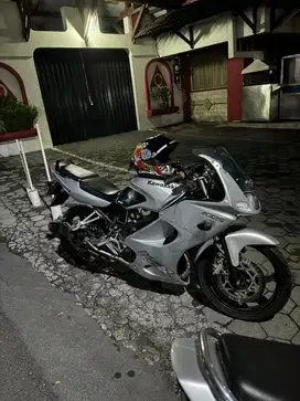 Ninja Rr 2009 silver