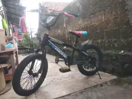 Sepedah BMX UK 16,in siap gowes