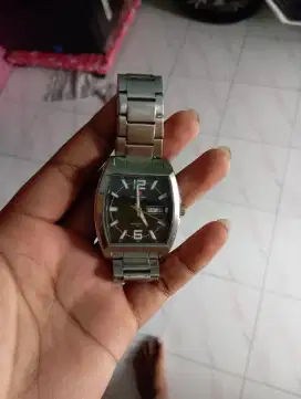 Jam tangan swish army lecet pemakaian