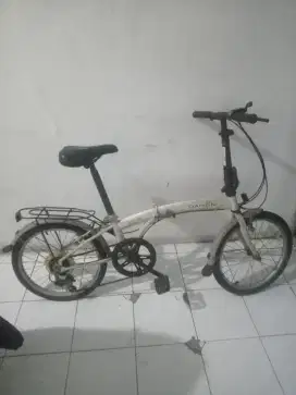 Di jual sepeda lipat merk DAHON