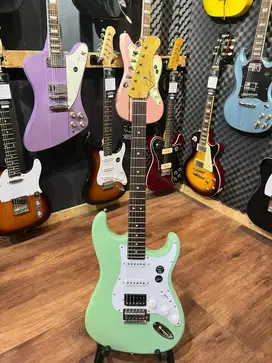 FENA GUITARS HSS STRATOCASTER STD SURF GREEN