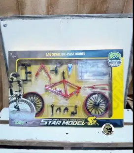 Mountain Metal Bike C Diecast RBH