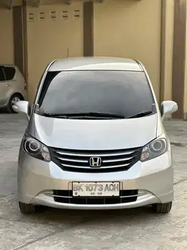 Honda freed E PSD at matic 2011