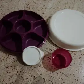 Di jual Tupperware wadah kue