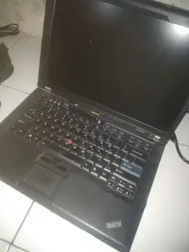 Laptop lenovo ThinkPad T61