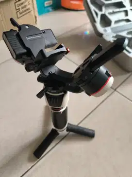 Gimbal stabilizer zhiyun m3