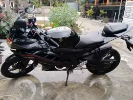 Yamaha r 15 tahun 2015