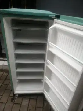 Freezer rak beku