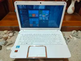 Laptop bekas 14 inci Normal