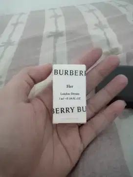 Di jual parfum Burberry original 100%