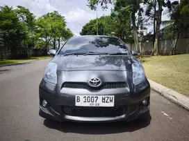 Toyota Yaris E 2013