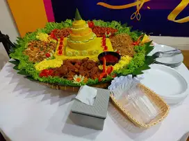 Tumpeng spesial nasi kuning untuk bingkisan ulang tahun,syukuran,dll