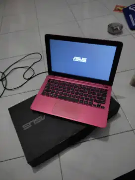 Jual laptop Asus super slim 12 inch baterai tahan lama