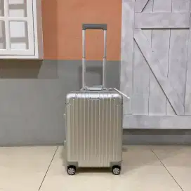 Koper Rimowa Silver Cabin 20 Aluminium Laggage