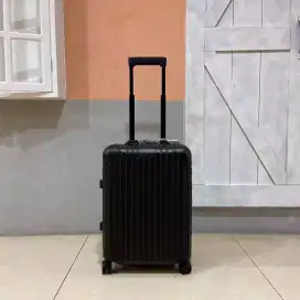 Koper Rimowa Black Cabin 20 Aluminium Laggage