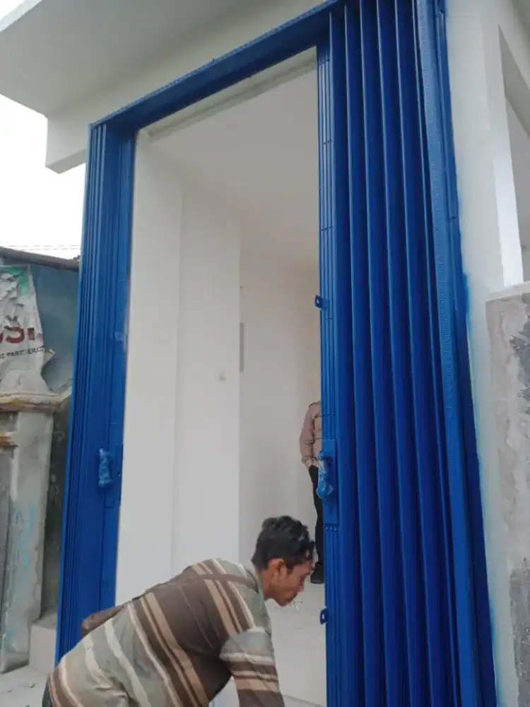 Rolling door dan folding gate