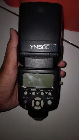 Dijual flash Yongnuo YN-560 IV Universal