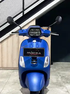 Teristimewa Vespa S125 2021 Blue