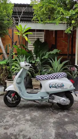 Vespa s150ie tahun 2012