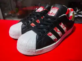 SEPATU SECOND ADIDAS SUPERSTAR KULIT