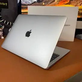 Macbook Air M1 13inch 2020 8/256 GB