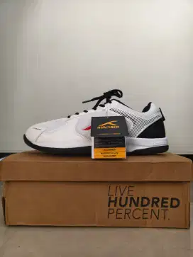 Sepatu Olahraga Badminton Hundred Court Ukuran Size 43 Original Asli