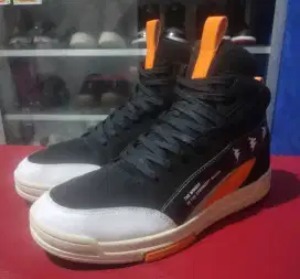SEPATU SECOND KAPPA