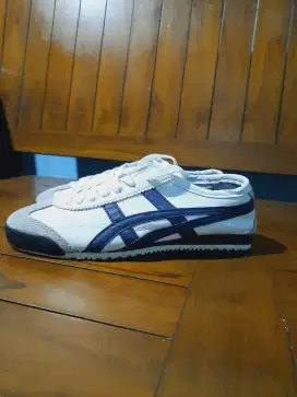 Sepatu Onitsuka tiger