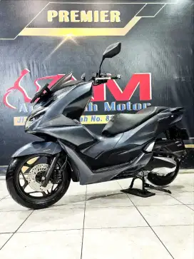 Honda PCX CBS 2022 km 6rb siap pakai. Anugerah Motor rungkut tengah 81