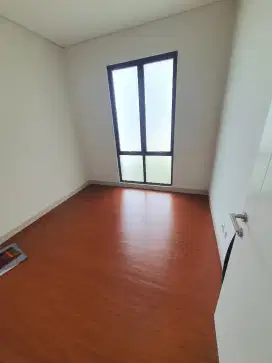 Disewakan tahunan rumah di paramount petals