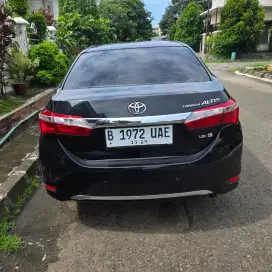 Dijual mobil toyota altis 1.8 VAT warna hitam thn 2014