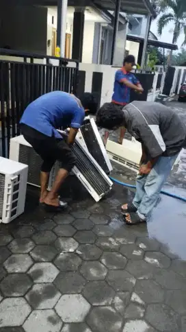 Melayani jasa bongkar pasang ac & water hiter Bergaransi