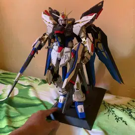 Gundam Strike Freedom PG 1/60 Daban Original no Megasize