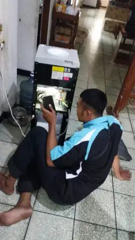 Melayani service Dispenser dan ganti modul Bergatansi