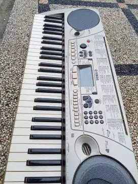 Keyboard organ piano Yamaha psr ez30 lighting keys