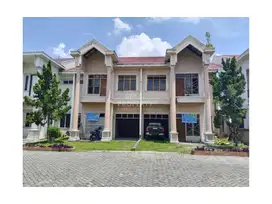 DIJUAL RUMAH CLUSTER MEWAH GANDENG 2LANTAI DI JL. TUANKU TAMBUSAI