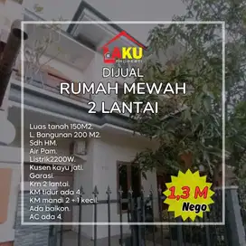 Rumah Mewah 2 Lantai di Turangga Tengah