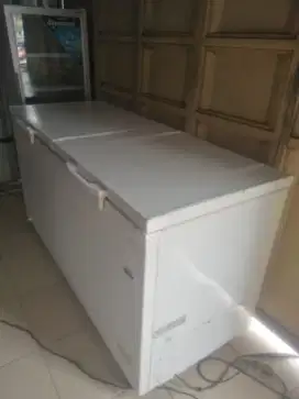 Freezer 600ltr beku