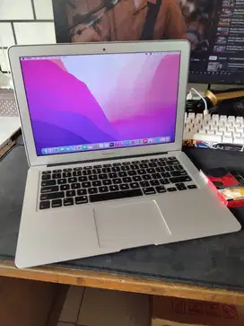 Macbook Air 2017 13 inc 8/128 GB