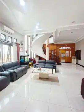 Villa Mewah Hook Cemara Asri Lebar 15 Meter