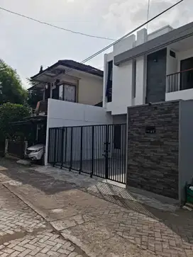 DIJUAL RUMAH BARU DALAM PERUMAHAN TAJEM MAGUWOHARJO SLEMAN