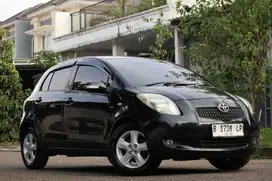 Toyota Yaris E AT