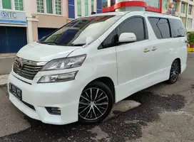 Vellfire 2.4 V Premium Sound AT 2010 Toyota Velfire Matic  Automatic