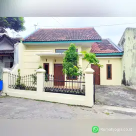 rumah dalam perumahan purwomartani sangat nyaman