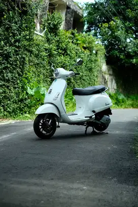 PIAGGIO VESPA MATIC LX 125 IGET FACELIFT 2024 BISA KREDIT