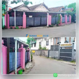 tanah dan bangunan rumah karangwaru tegaalrejo barat UGM