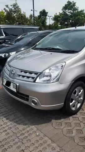 Nissan Grand livina 2009 Bensin