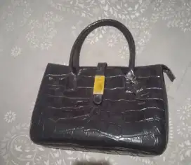 Tas Preloved Charles louvier