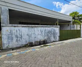 MURAH RUMAH DEKAT TENGAH KOTA JL GERSIKAN TAMBAKSARI SURABAYA